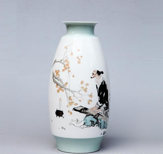 花瓶——家居独特亮丽的装饰品